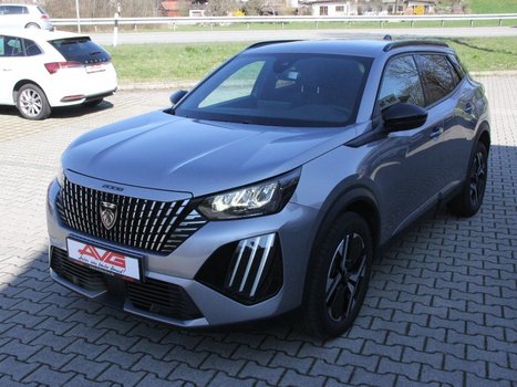 Peugeot 2008 1.2i Allure Navigation… Peugeot 2008 1.2i Allure Navigation…