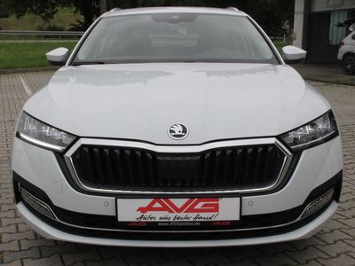 Skoda Octavia Combi 2.0 TDI 115PS Selection LED Teilleder Sitzheizung Alu 17 ZOLL