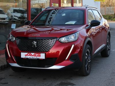 Peugeot 2008 1.2i 101PS Allure Pack LED NAVI PDC Klimaautomatik CAM